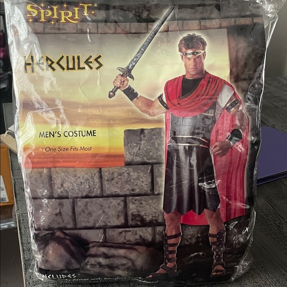 Spirit Hercules Men's Costume - Red and Black One size fits most NWT Halloween - Picture 1 of 3